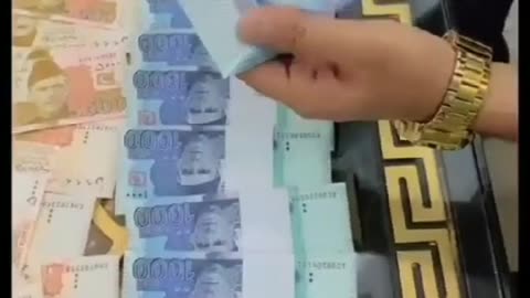 Currency clips video