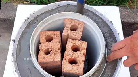 Building a Concrete Stoce Out of buckets