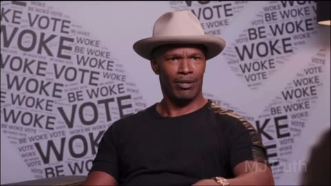 Jamie Foxx Feels More Comfortable with a White Pilot