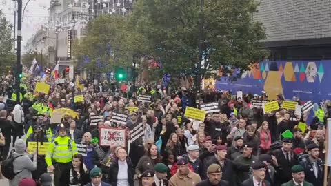 OUR BEAUTIFUL LONDON PATRIOTS TURNING UP!!! LOVE IT!!! NO VAX PASSPORTS!!!