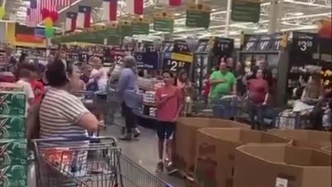 INCREDIBLE PATRIOTISM: Walmart Patrons Stop Shopping, Sing National Anthem Together