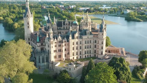 Schwerin, Germany in 4k cinematic | Views of the beautiful castle of Schwerin