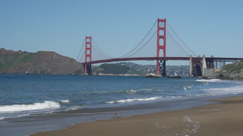 mixkit-beach-with-the-golden-gate-bridge