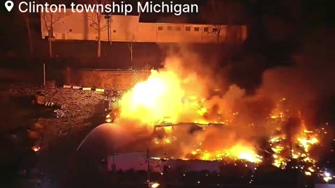 🚨BREAKING: Massive explosions and fires in Clinton Township | Michigan