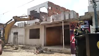 Demolición de vivienda en el barrio Olaya Herrera de Cartagena