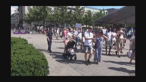 Från protesten i Stockholm 24 juli