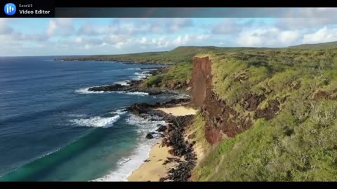 A Great Place to Enjoy the Beach and Sexy Bikini Babes - Hawaii