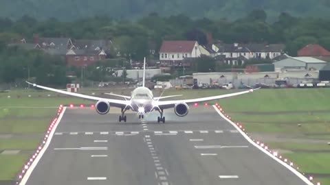 aborted plane landing