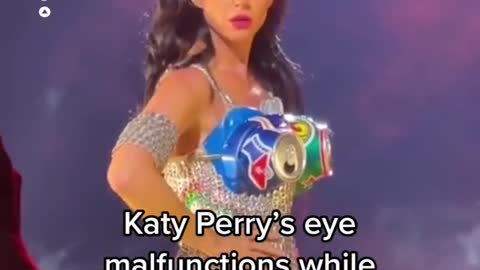 Katy Perry's eye malfunctions while on stage