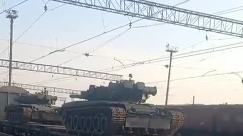 Ukraine War - A trainload of decommissioned T-80BV tanks