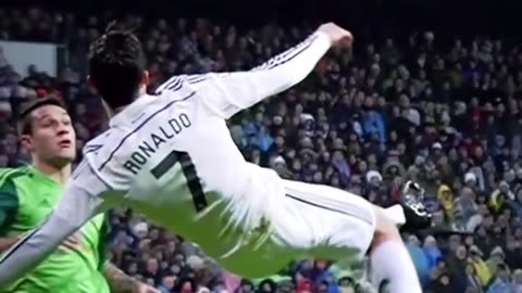 This bicycle kick 😮‍💨🐐... Please like and follow me