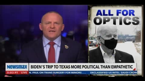Ignored by Media: Joe Biden Is Completely LOST in Texas Event with Handler Nearby
