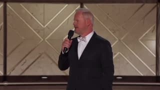 Comedian Jim Gaffigan stuns Hollywood Audience with Pedophile crack at Golden Globe Awards