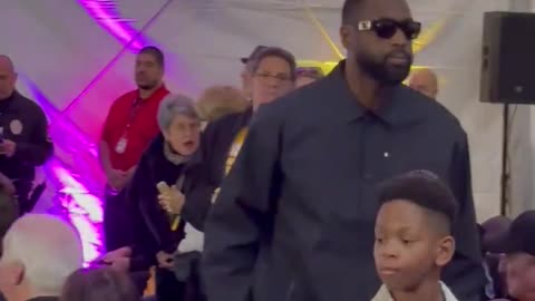 DWade in the building for Kobe’s statue unveiling