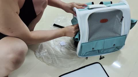 unboxing new pet travel backpack for muchi it is so excited | muchi cat vlog