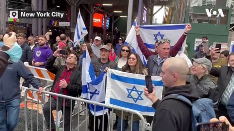 New york city hundreds attend pro israel and pro palestinian protests