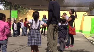 SIMON SAYS IN SPANISH GUATEMALA - Jan 30th 2015