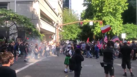 June 30 2018 Portland 1.2 Antifa throwing firecrackers, eggs, and other things at Patriot prayer