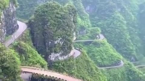 Zhangjiajie National Forest Park in China🌳🇨🇳 Who would you drive here with? Real Nature🐾