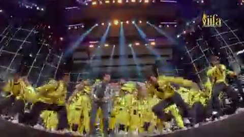 Energetic Bollywood Group Dance to Hit Song "Oh Oh Jane Jana"