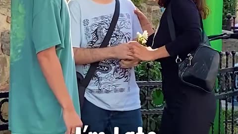 Funny video| girl give flower to wrong guy