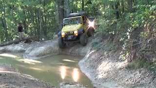 Offroad Tracks Bumblebee Short Clips