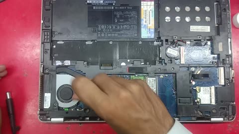 I Failed Fixing This Laptop Elitebook Folio 9470m Water Damaged #trendingvideo #viral