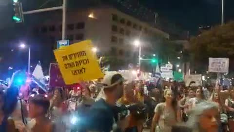 Thousands march in Tel Aviv for the worldwide freedom rally