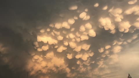Incredible Cloud Formations Over Kansas Skies