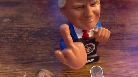 Check out this Trump Bobble Finger!