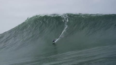 Largest wave surfed - Guinness World Records