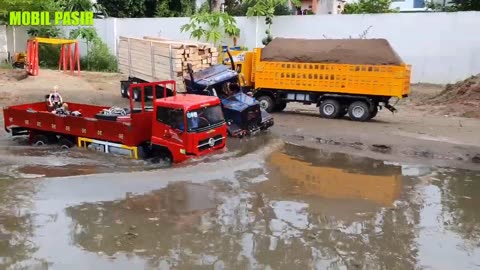 Sand Truck Collision With Wood Pulling Container Truck, Rescue Car Save Container Truck, Dump Truck