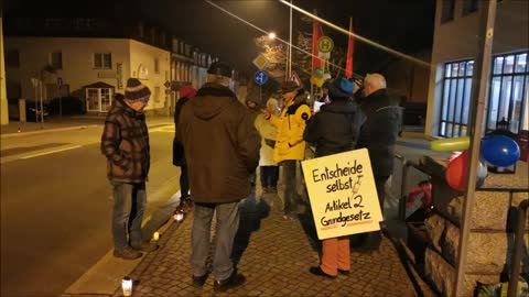 STILLER PROTEST - KAMENZ, Oststrasse, 27 02 2022 - Mahnwaсhe für Frieden, Freiheit, Demokratie