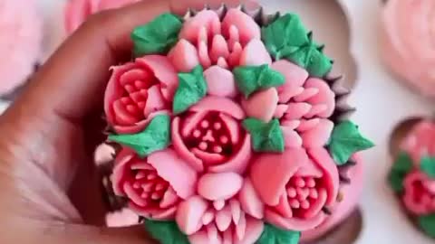 Rose Decoration Cup Cake