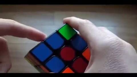 [TUTORIAL] Come risolvere il cubo di Rubik 3x3x3 con il metodo a strati