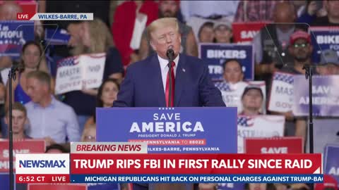 Trump brings up Hillary’s emails and the crowd chants “lock her up”