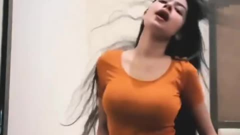 Hot sexy babe dancing for viral songs