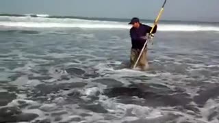 Very Cool Video Catching Corbine Fish