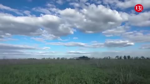Launching an attack, Ukrainian army destroys 1,400 Russian troops, 11 tanks, one aircraft over a day