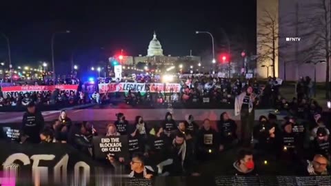 🚨#BREAKING: Hundreds of pro-Palestine protesters are blocking the motorcade route as President Biden