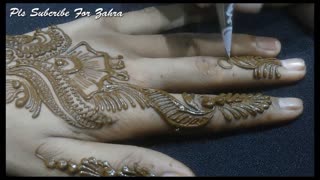 Impressive henna hand art