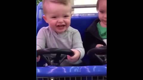 Funniest baby video, cant stop laughing about this!