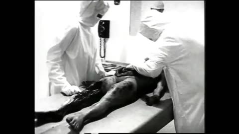 ROSWELL UFO CRASH ARTIFACTS AND ALIEN AUTOPSY 1947
