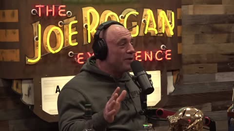 Joe Rogan & Co Tell Funny Stories That Will Make Your Day