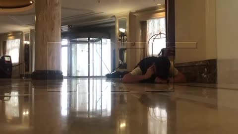 Ukrainian Armed Forces Attack Hotel of Journalists in Donetsk - People got killed