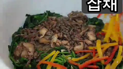 This is a video of japchae^^