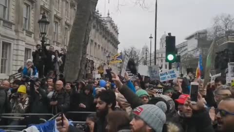 NOW - NHS staff are throwing their uniforms in protest