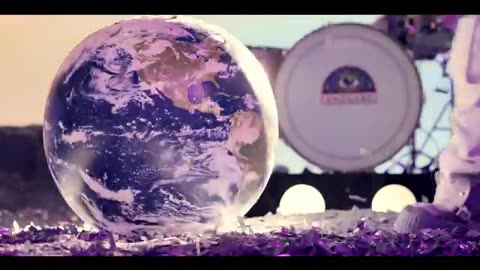 Imagine_Dragons_-_On_Top_Of_The_World_(Official_Music_Video)(360p)