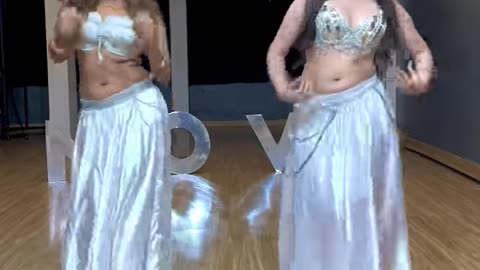 Medhavi Mishra Dance on Manahari Song
