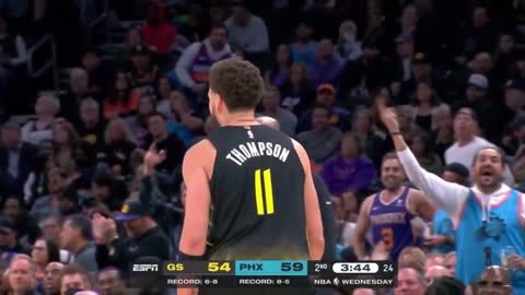 Devin Booker was making Klay Thompson mentally drowned with his crazy moves😂